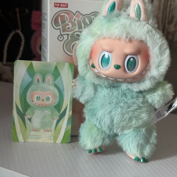 POP MART Other - Big Into Energy Labubu Serenity Green